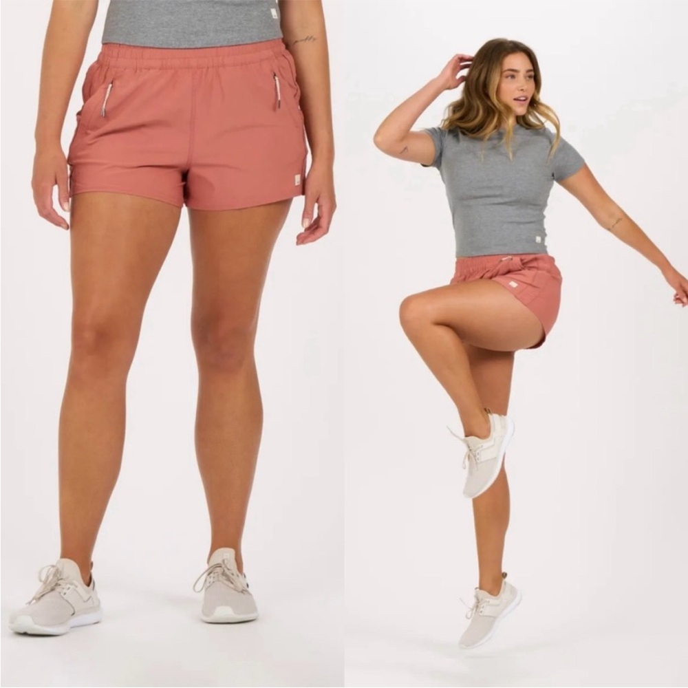 Vuori Dash 3” Shorts - Size M